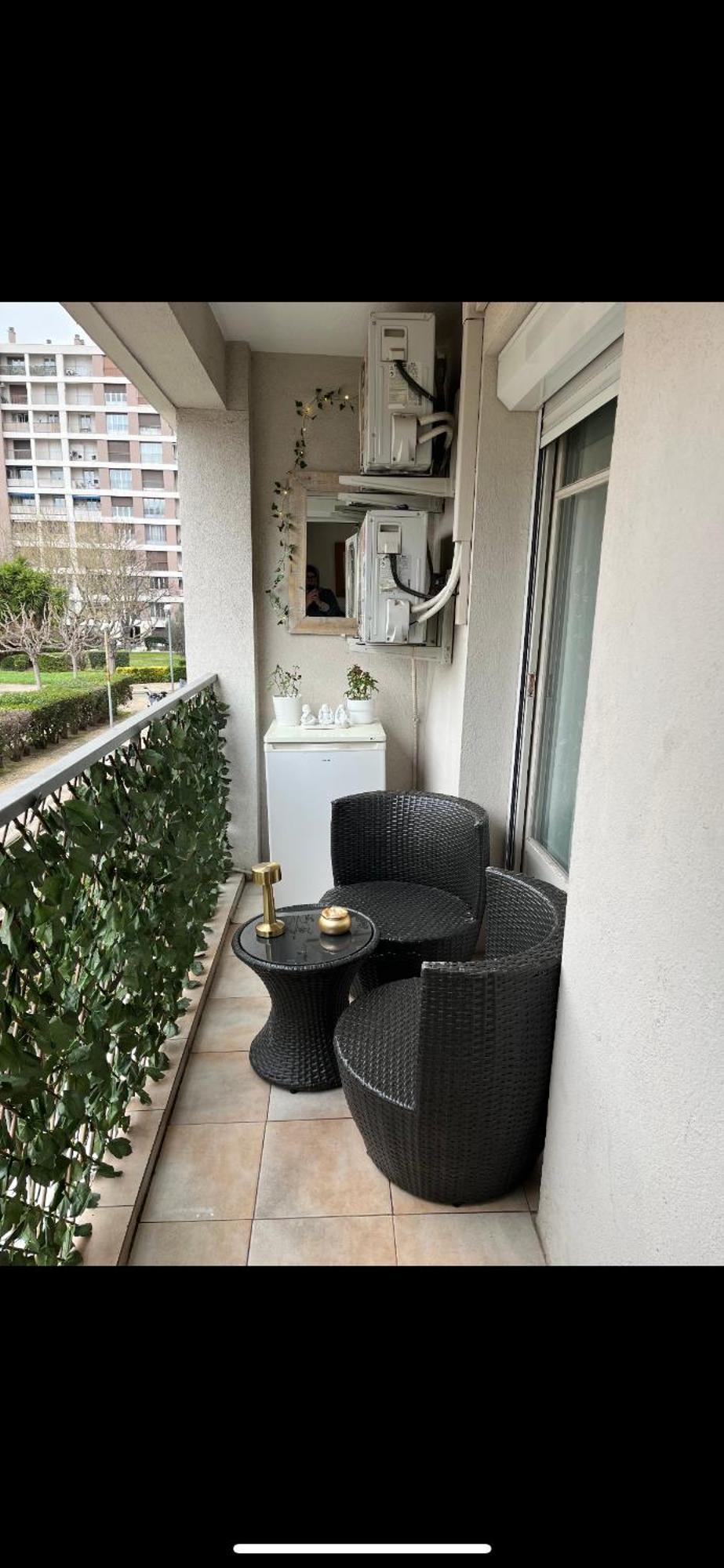 En Face Du Velodrome Apartment Marseille Bagian luar foto